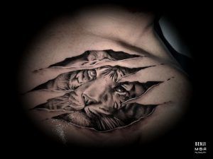 Tatouage réalisé par Benji, au shop de Lyon (Terreaux)