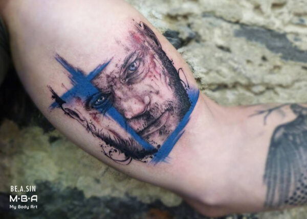 Tatouage réalisé par Be.A.Sin, au shop de Grenoble