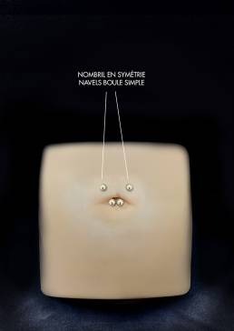 piercings au nombril en symétrie avec bananes simples, disponible à MBA - My Body Art