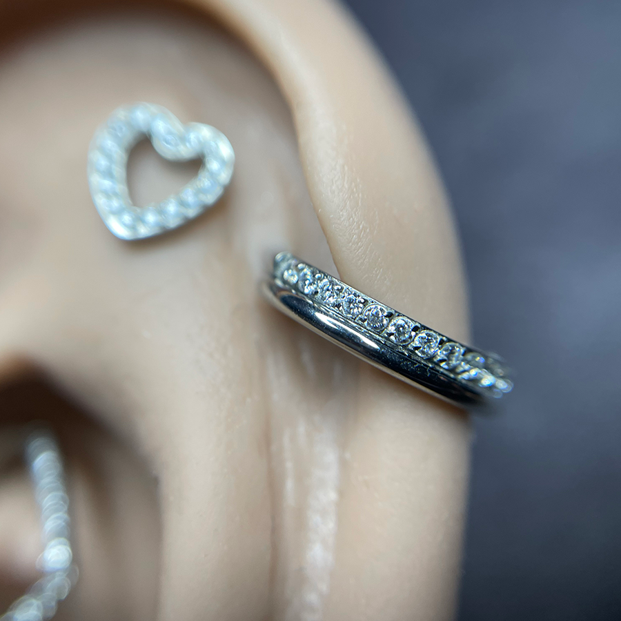 clicker anneau double rangee avec strass, bijoux pour piercing d'oreille ou pour piercing septum