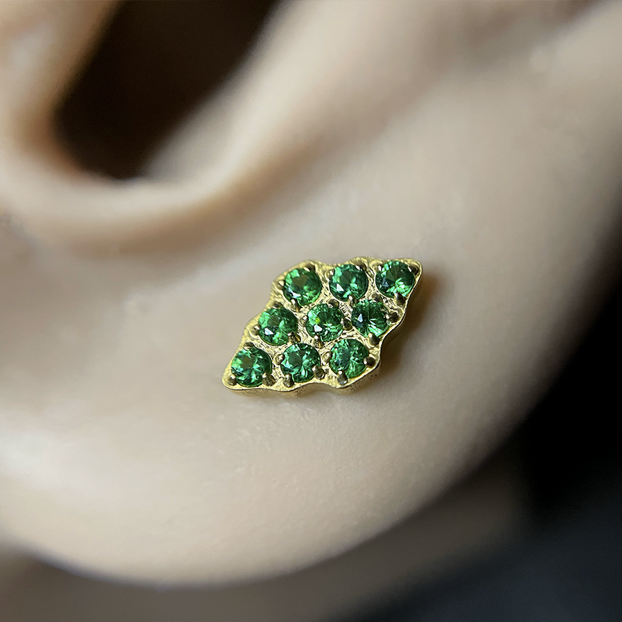 bijou marquise/mandala à strass verts pour piercing d'oreille